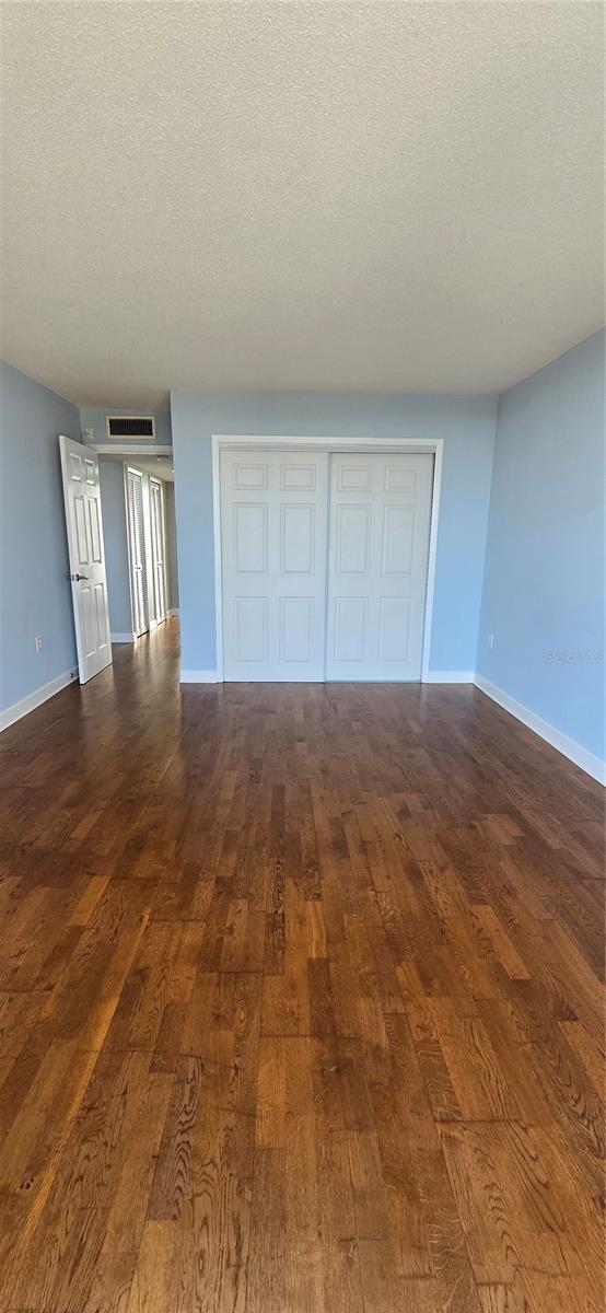 HARBOR BLUFFS WATERFRONT CONDO - Residential