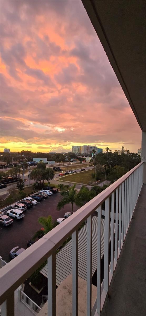 HARBOR BLUFFS WATERFRONT CONDO - Residential