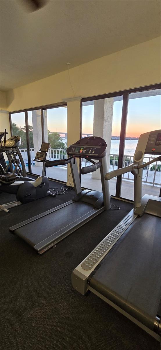 HARBOR BLUFFS WATERFRONT CONDO - Residential