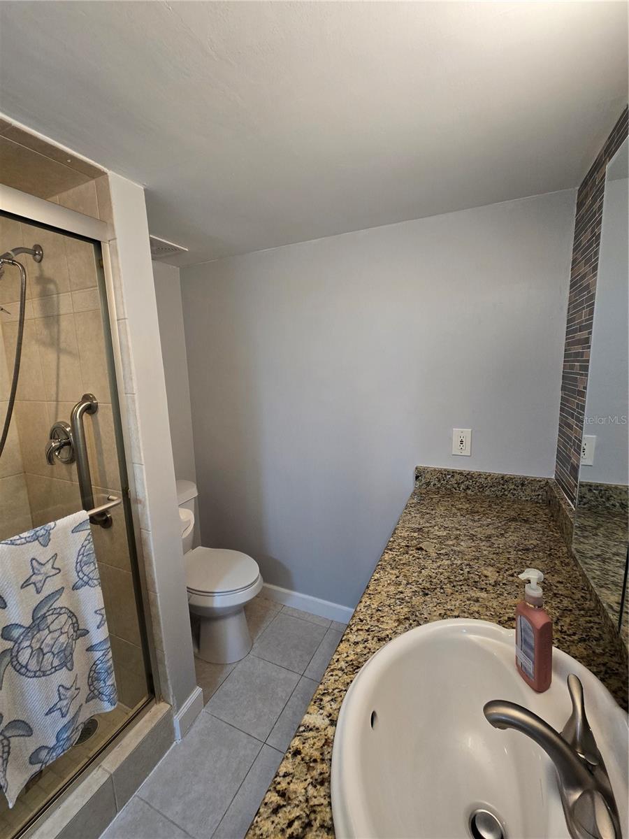 HARBOR BLUFFS WATERFRONT CONDO - Residential