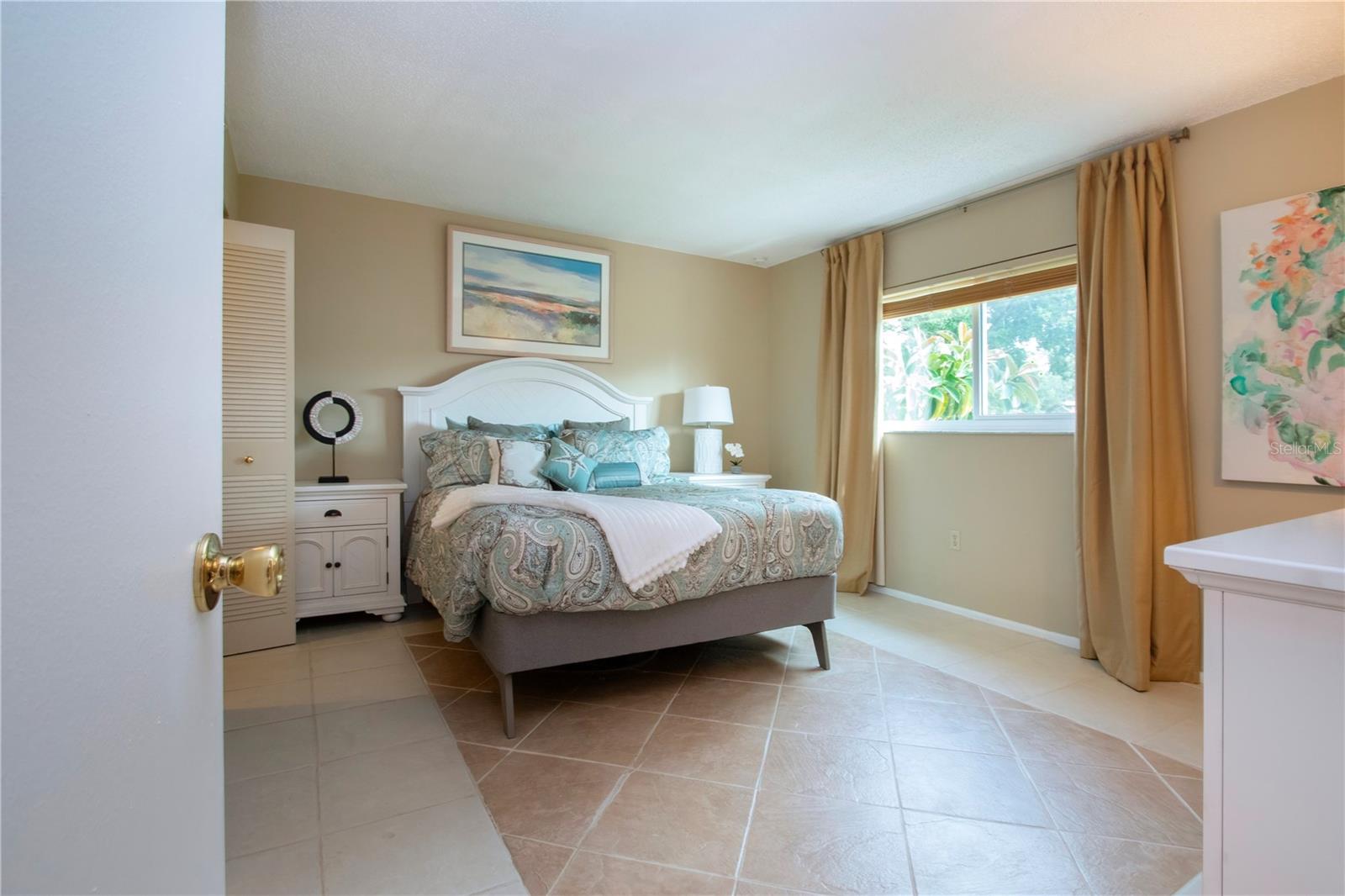 DESOTO SQUARE VILLAS PH I - Residential