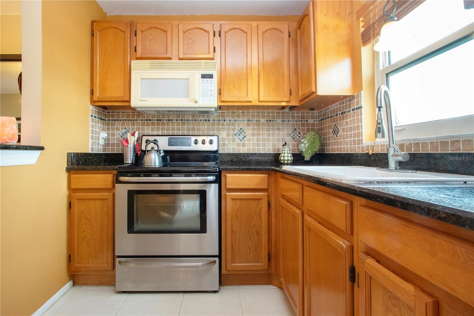 DESOTO SQUARE VILLAS PH I - Residential