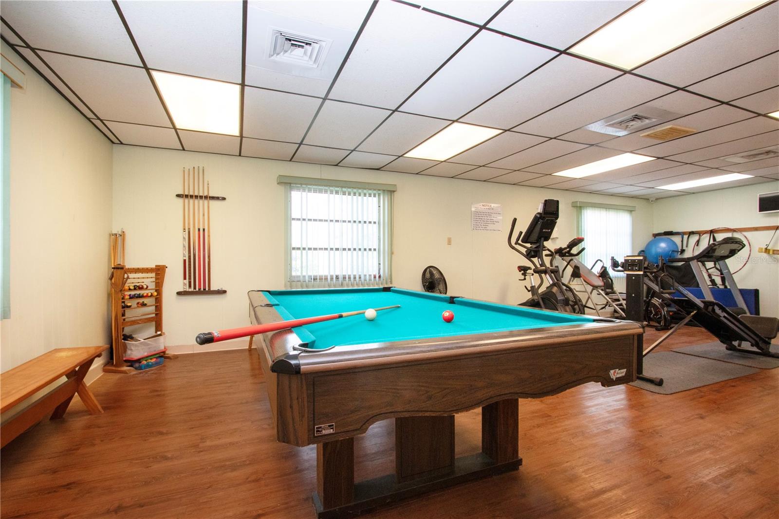 DESOTO SQUARE VILLAS PH I - Residential