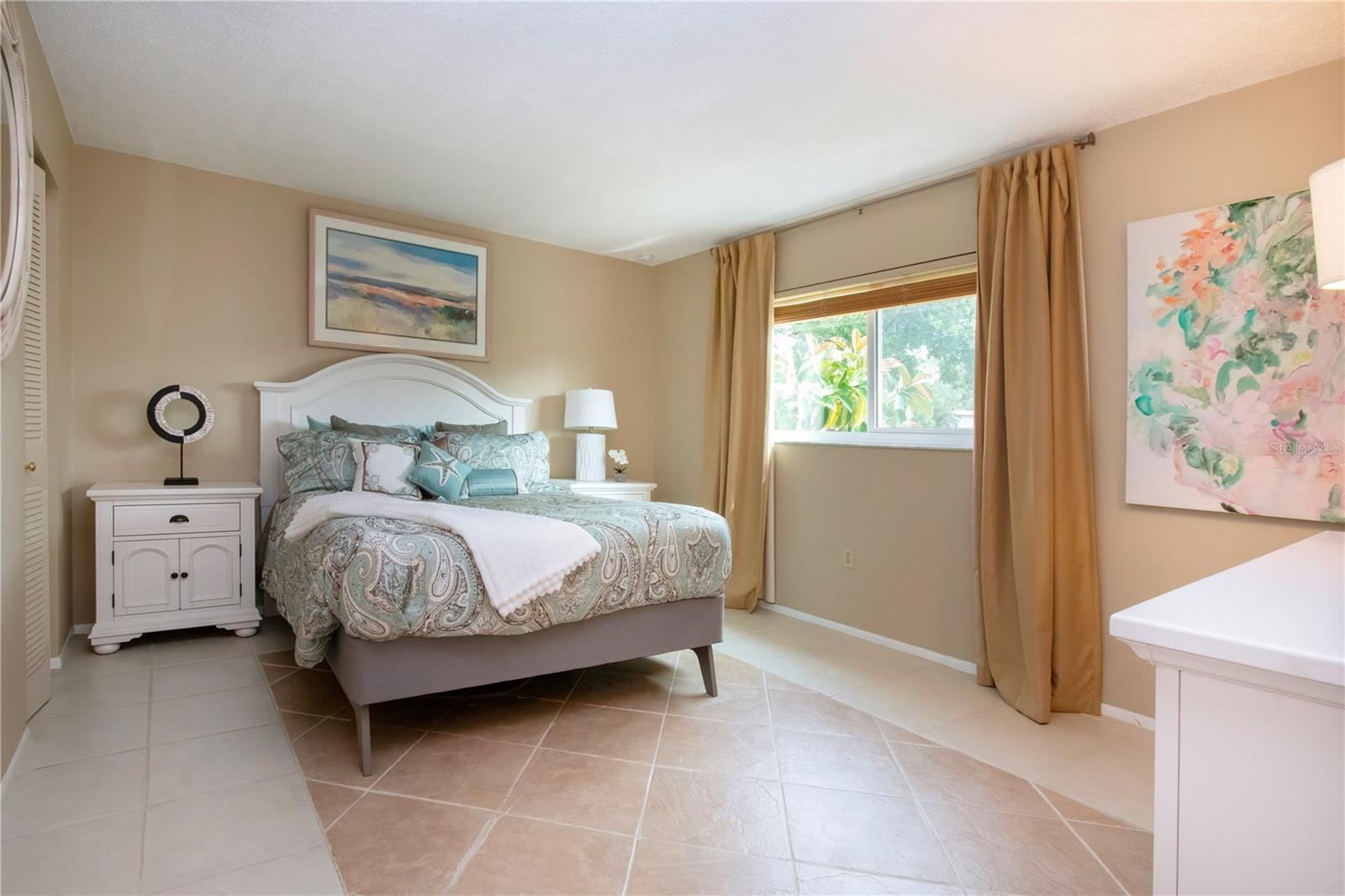 DESOTO SQUARE VILLAS PH I - Residential