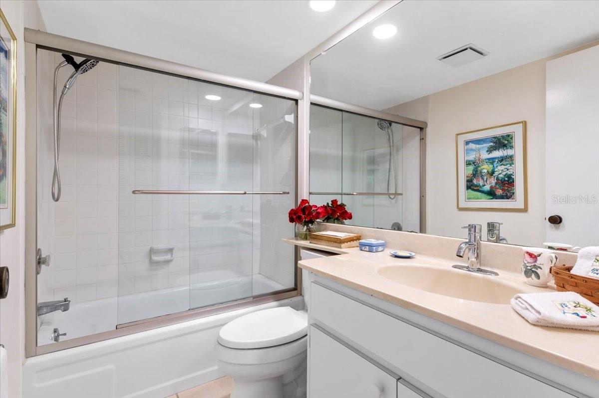 PELICAN COVE I - Residential