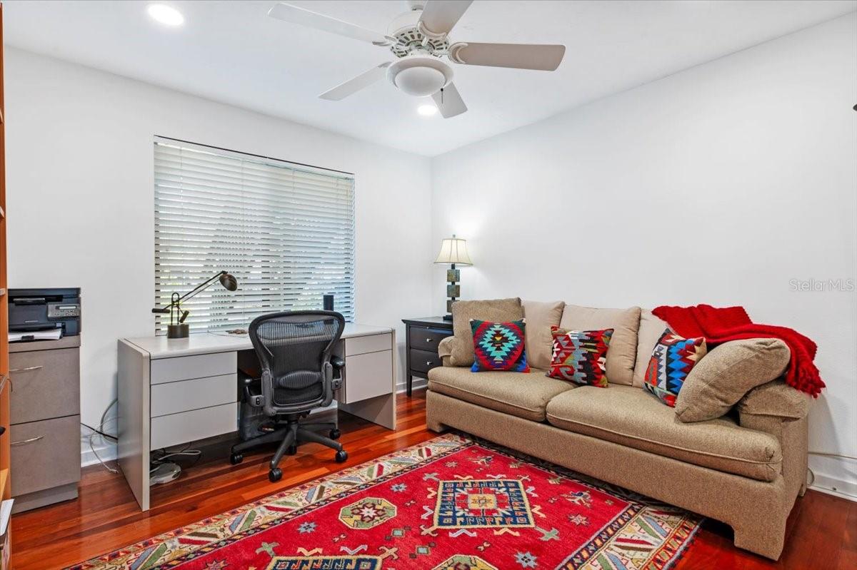 PELICAN COVE I - Residential