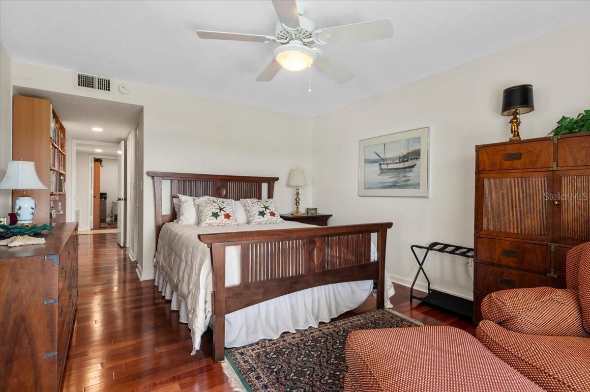 PELICAN COVE I - Residential