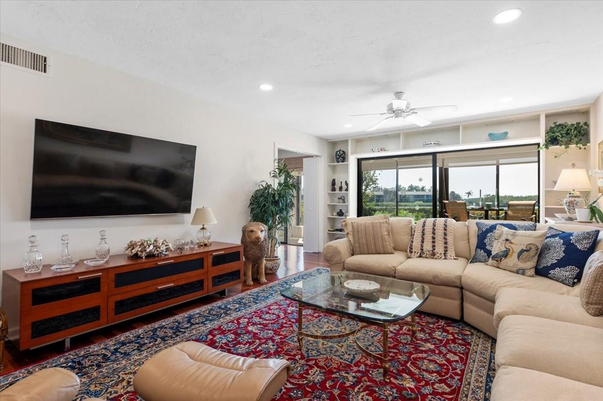 PELICAN COVE I - Residential