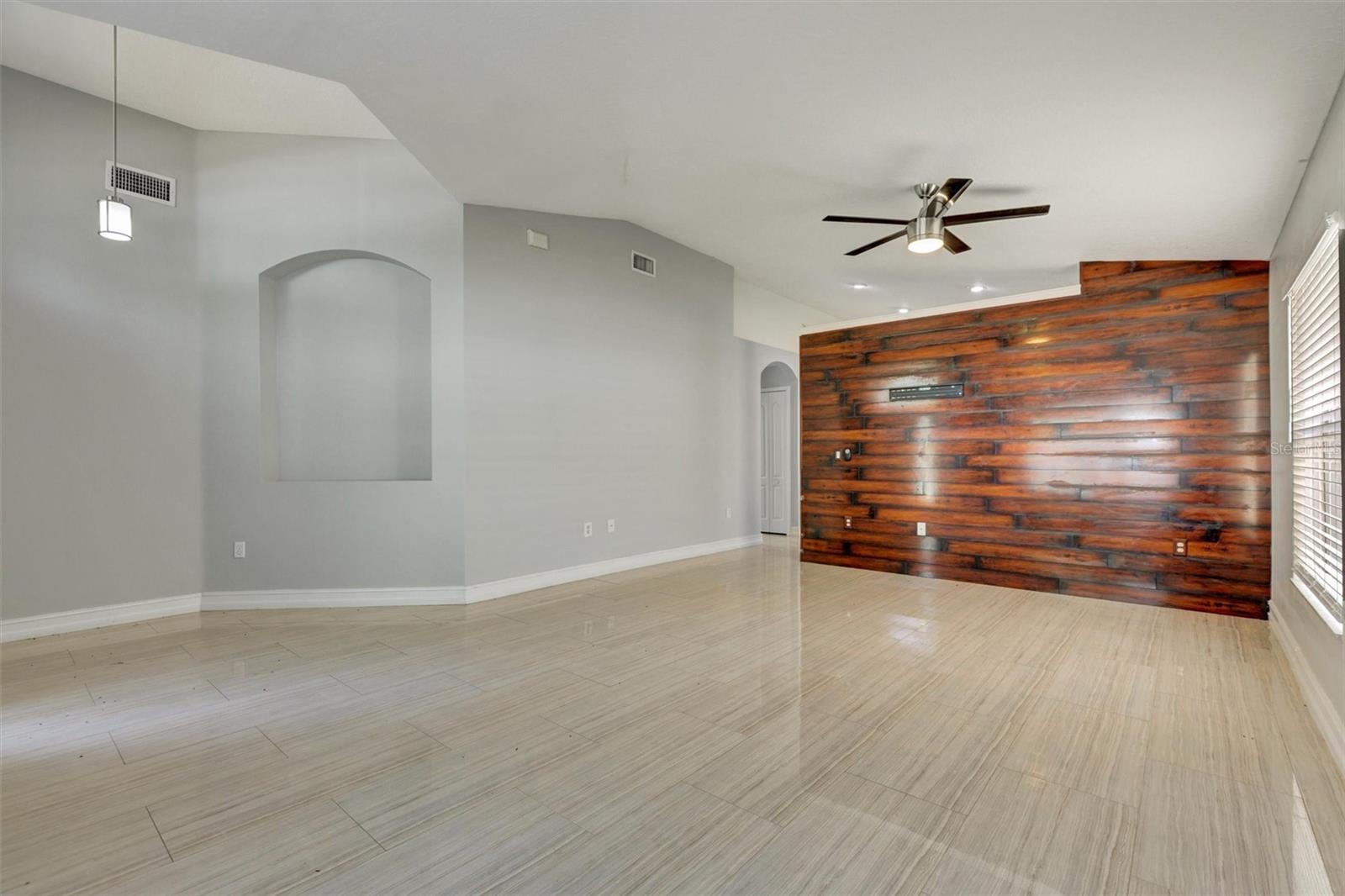 8105 TAR HOLLOW DRIVE