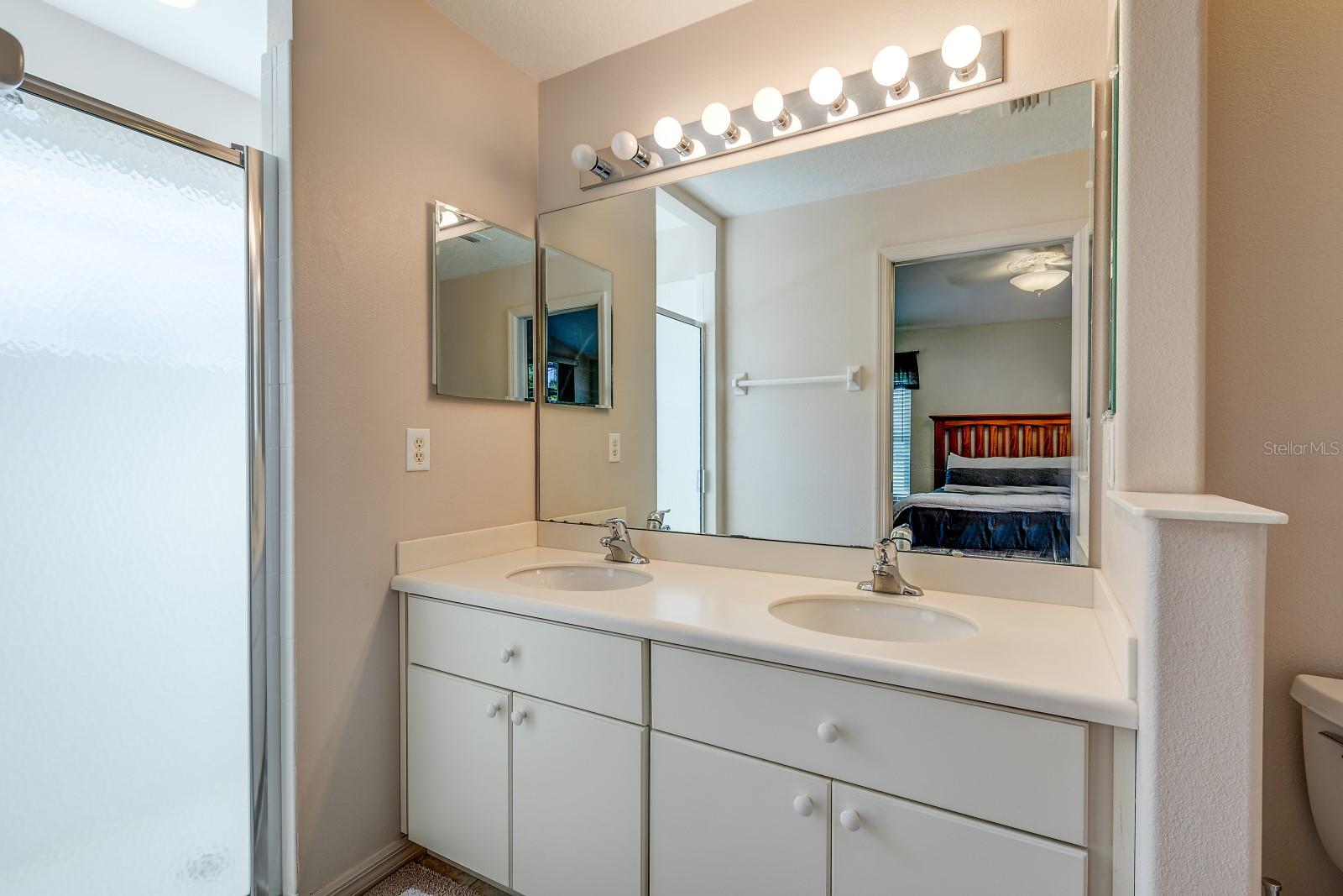 LEESBURG LEGACY - Residential