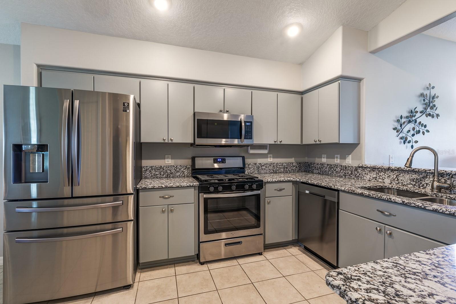 LEESBURG LEGACY - Residential