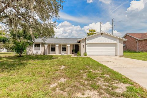 Photo of 848 Stratton Street, Deltona, FL 32725 (MLS # V4945207) Photo of 848 Stratton Street, Deltona, FL 32725 (MLS # V4945207)