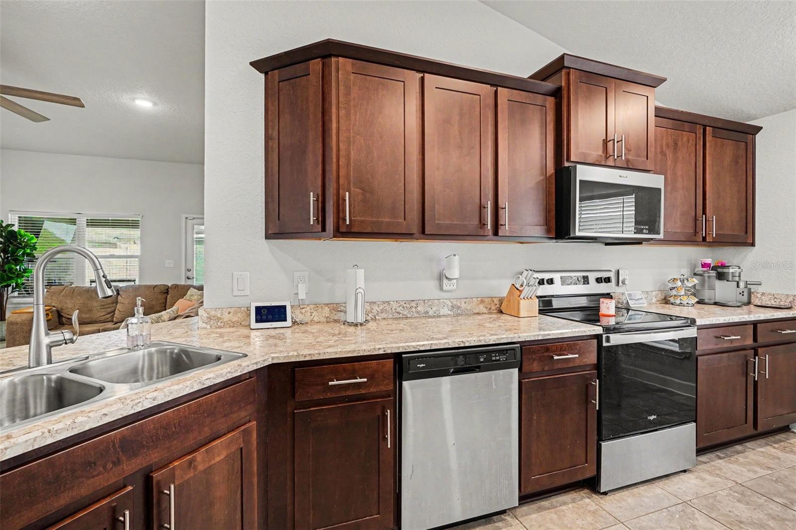 RIDGE AT HLND MDWS - Residential