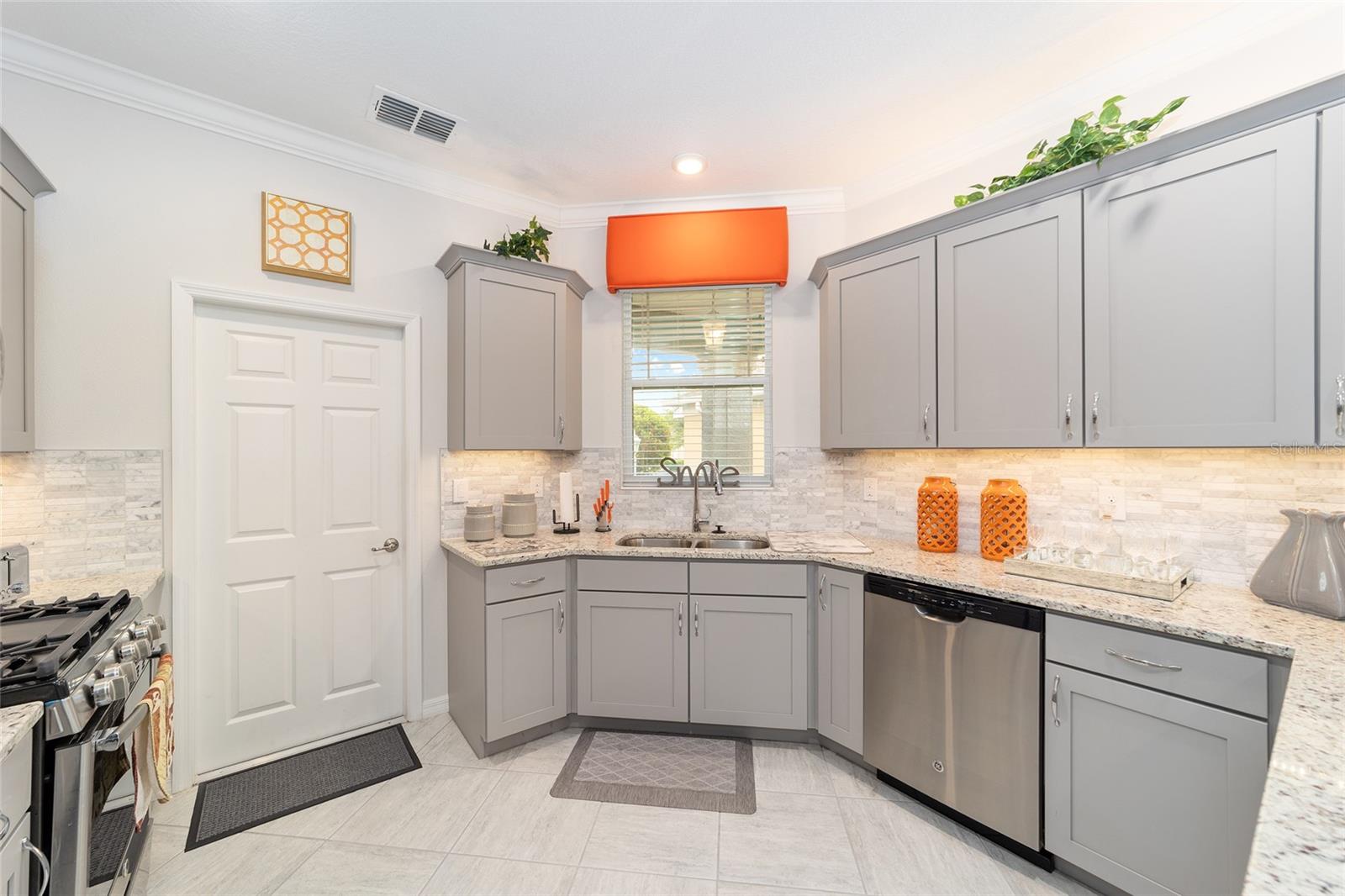 INDIGO EAST - Residential