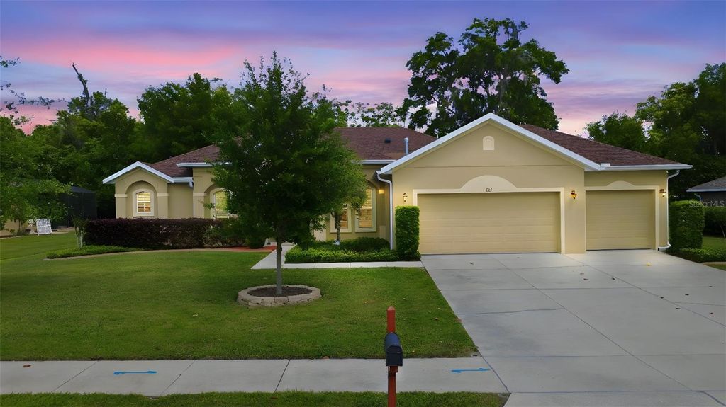 Photo of 832 Deer Fern Avenue, Deland, FL 32720 (MLS # V4948456)