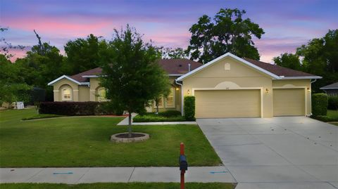 832 DEER FERN AVENUE DELAND FL 32720