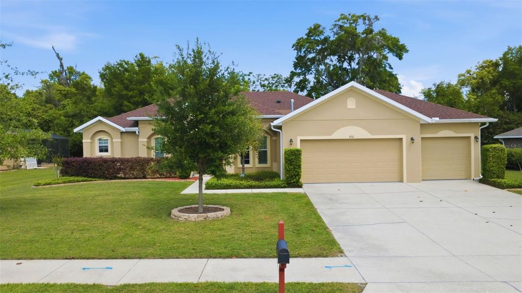Photo of 832 Deer Fern Avenue, Deland, FL 32720 (MLS # V4948456)