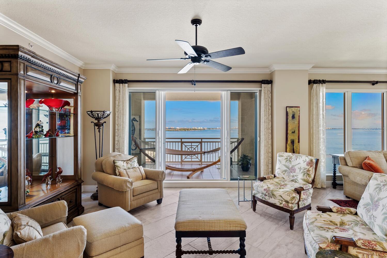 THE TOWER RESIDENCES - Residential