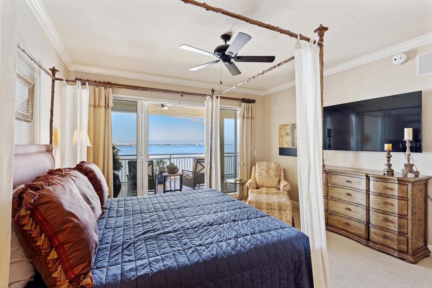 THE TOWER RESIDENCES - Residential