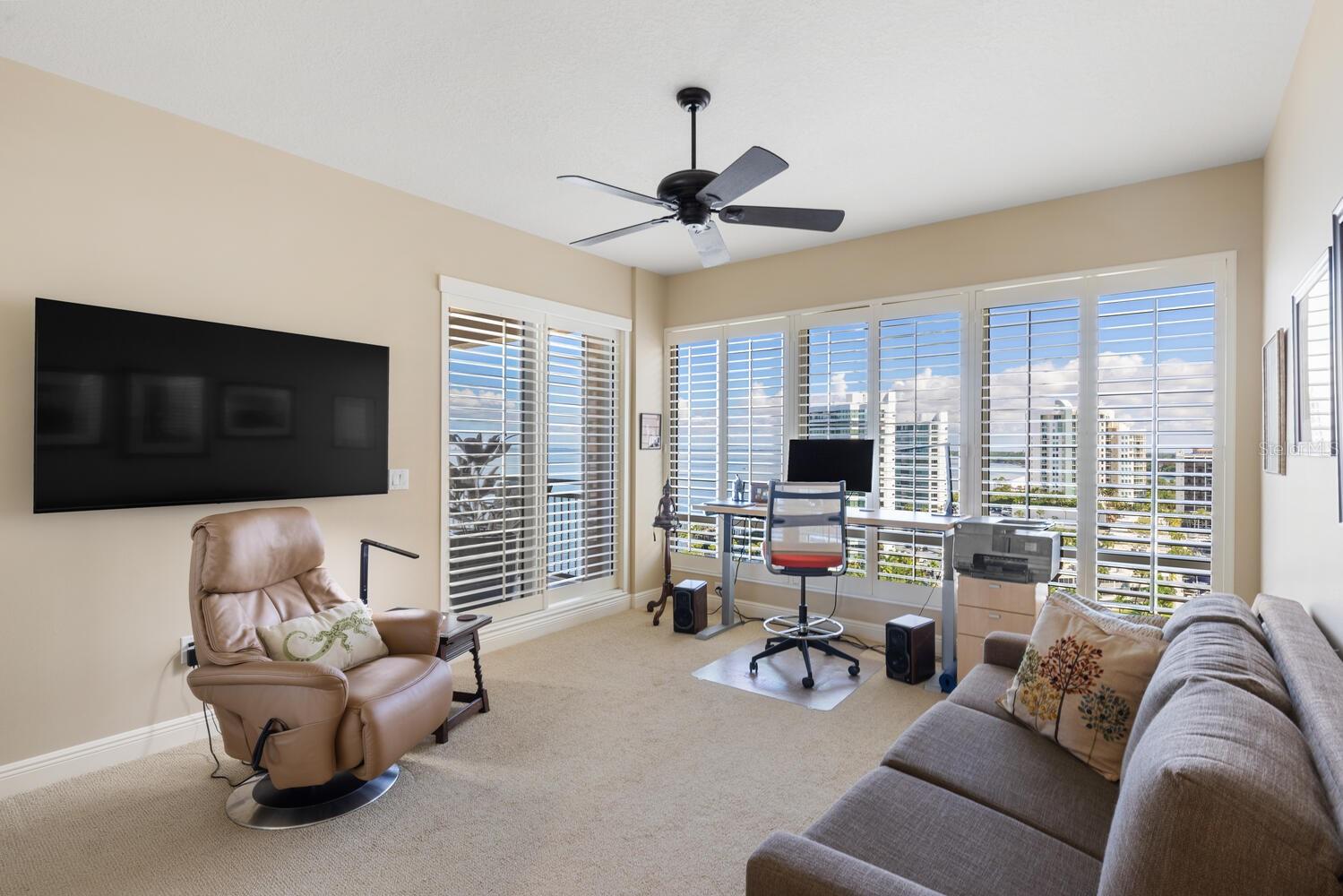 THE TOWER RESIDENCES - Residential