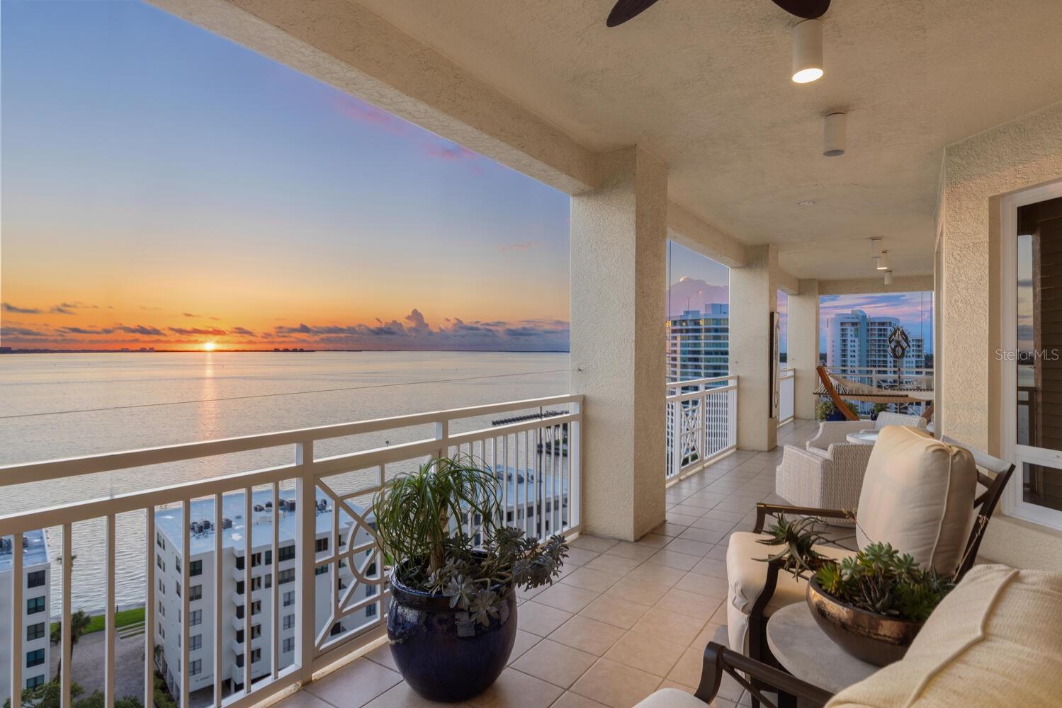 THE TOWER RESIDENCES - Residential