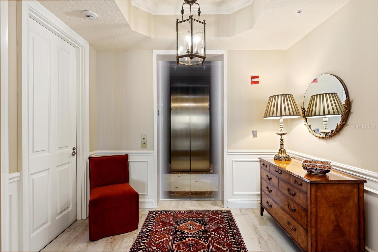 THE TOWER RESIDENCES - Residential