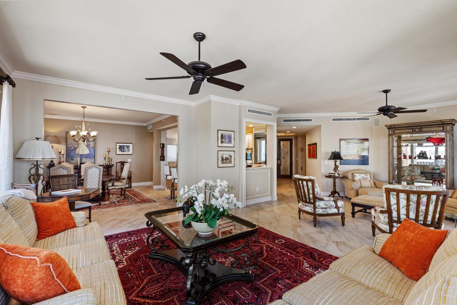 THE TOWER RESIDENCES - Residential