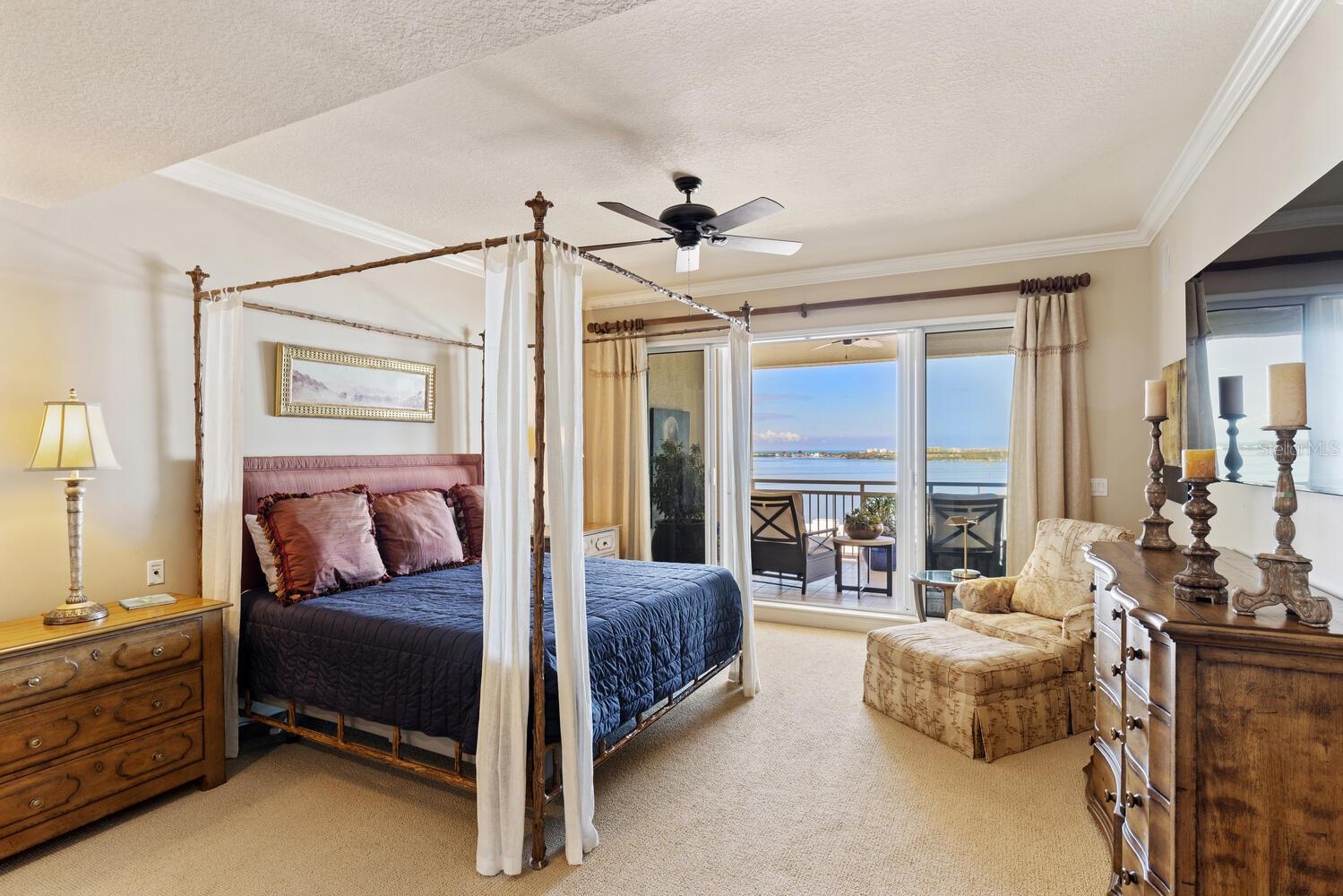 THE TOWER RESIDENCES - Residential