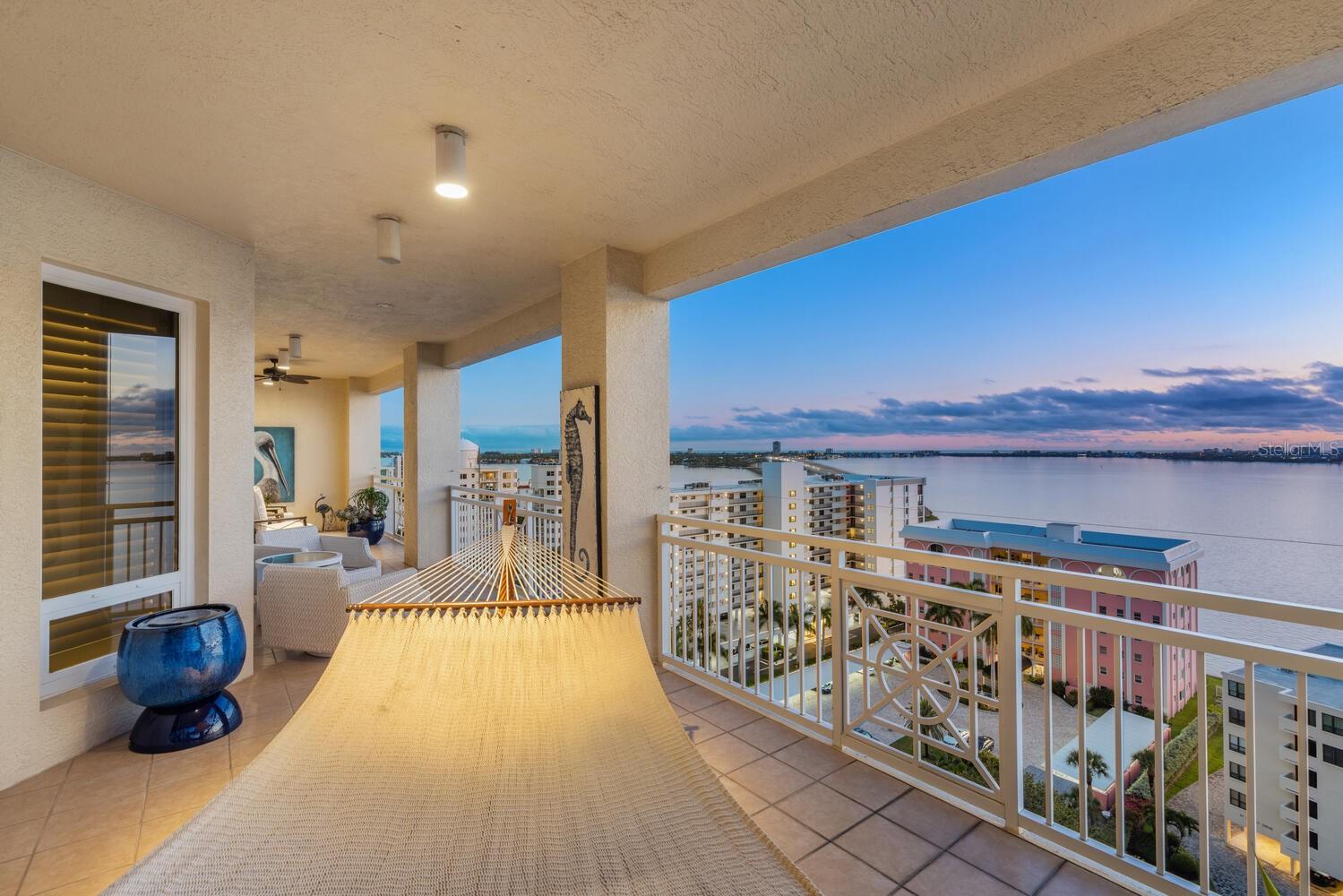 THE TOWER RESIDENCES - Residential