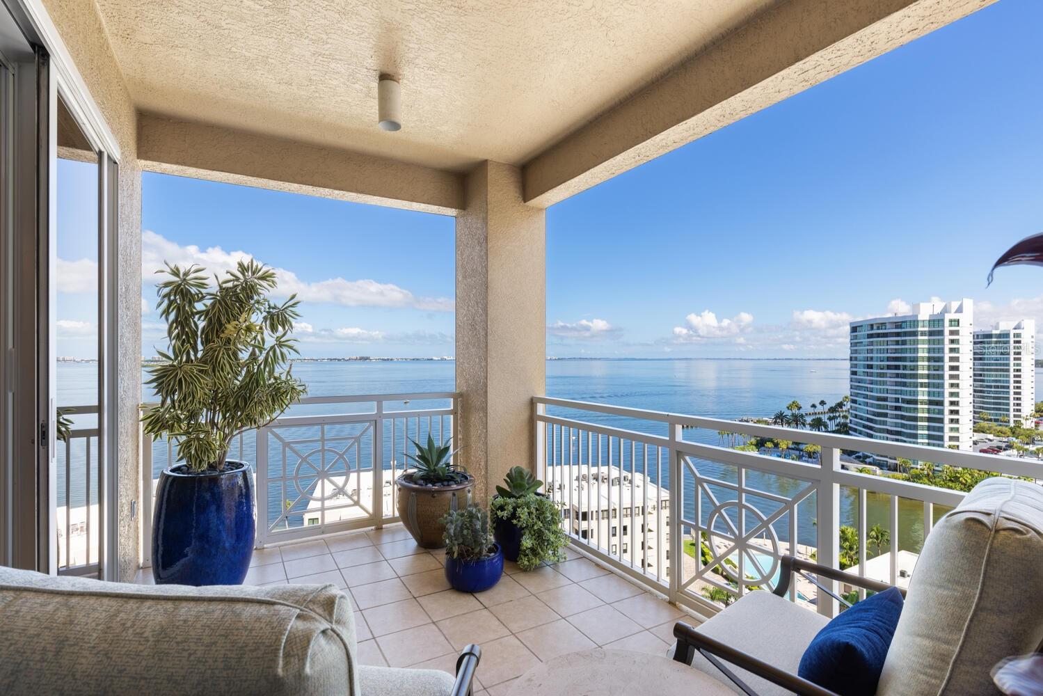 THE TOWER RESIDENCES - Residential