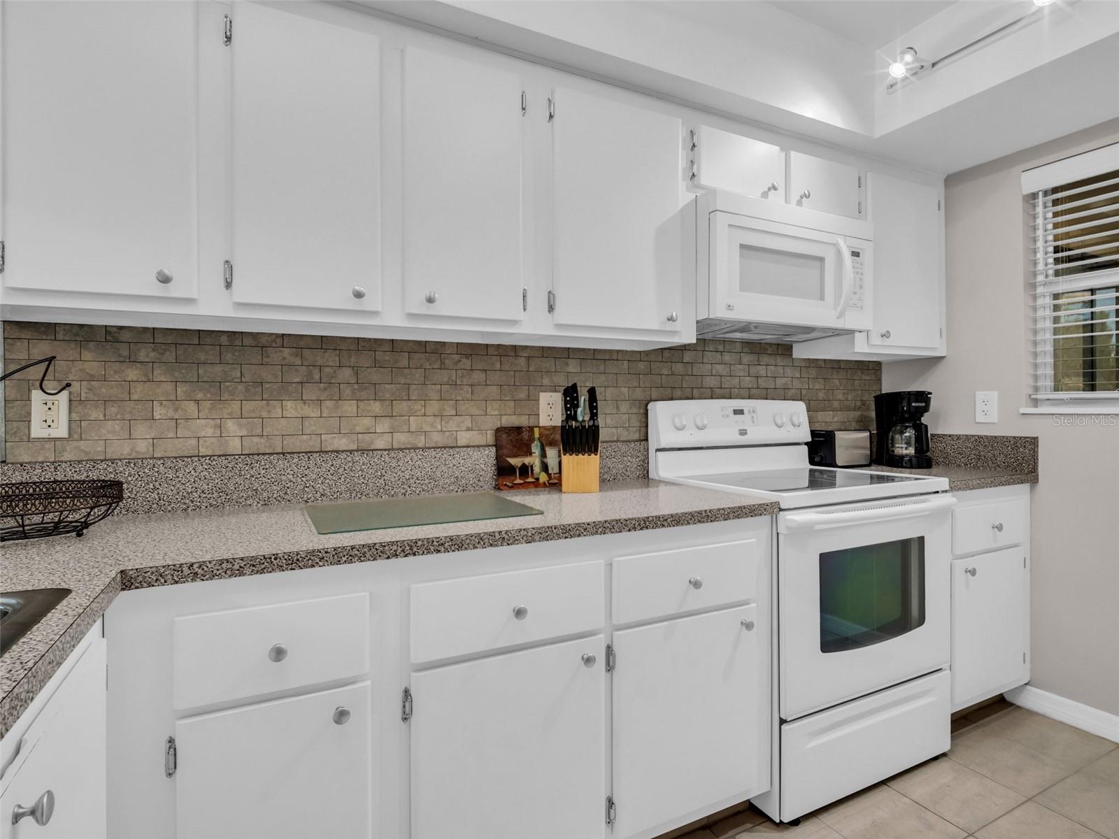 WINDRUSH BAY CONDO - Residential