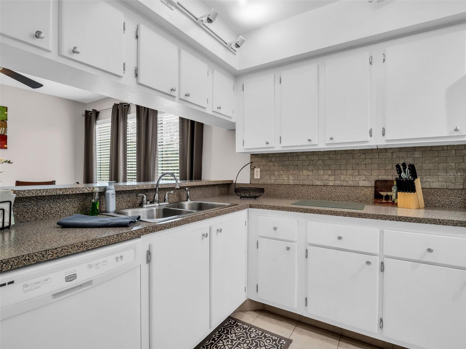 WINDRUSH BAY CONDO - Residential