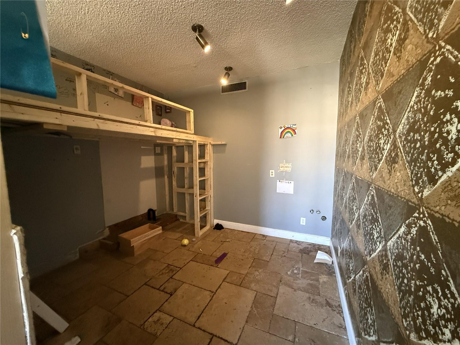 THE TAMPA RACQUET CLUB A CONDO - Residential