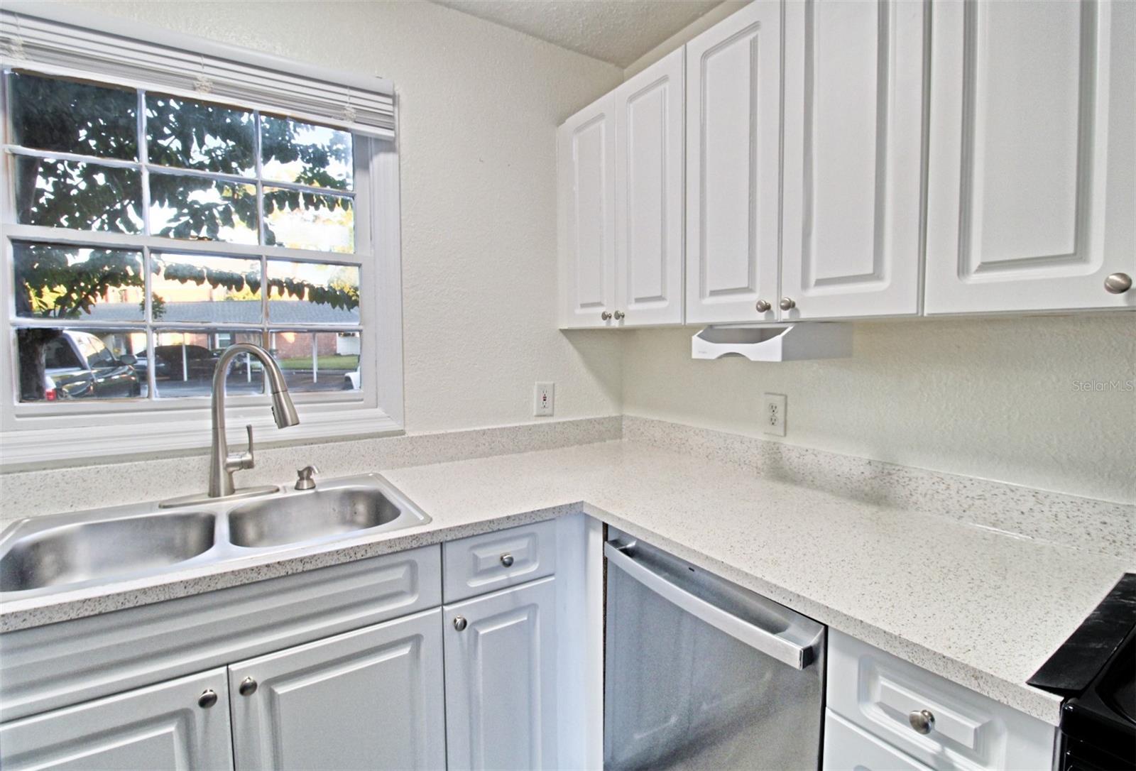 13708 ORANGE SUNSET DRIVE