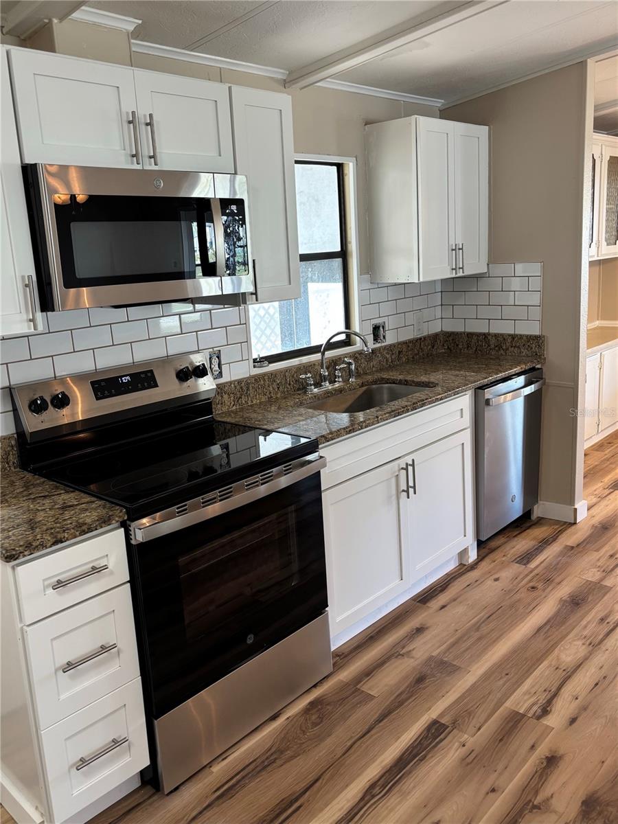 BROOKRIDGE COMMUNITY - Residential