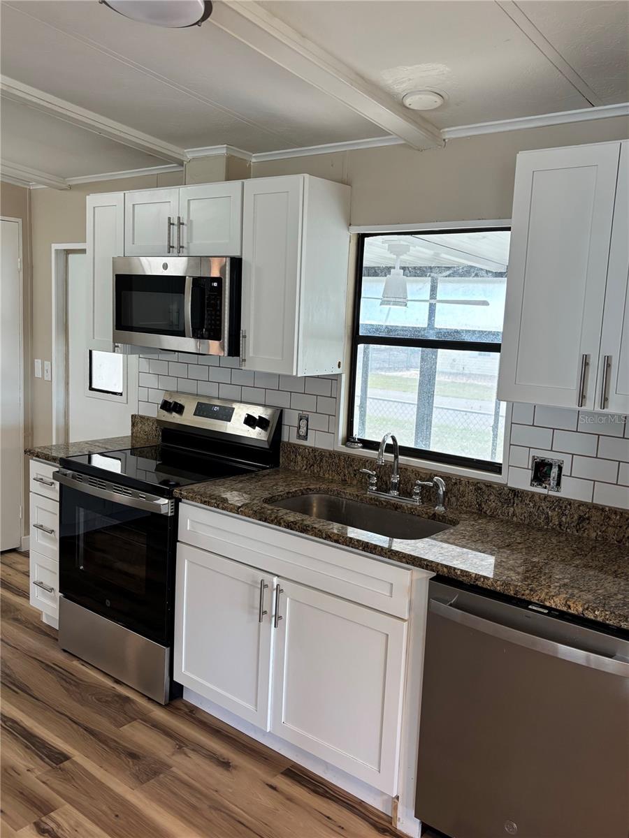 BROOKRIDGE COMMUNITY - Residential