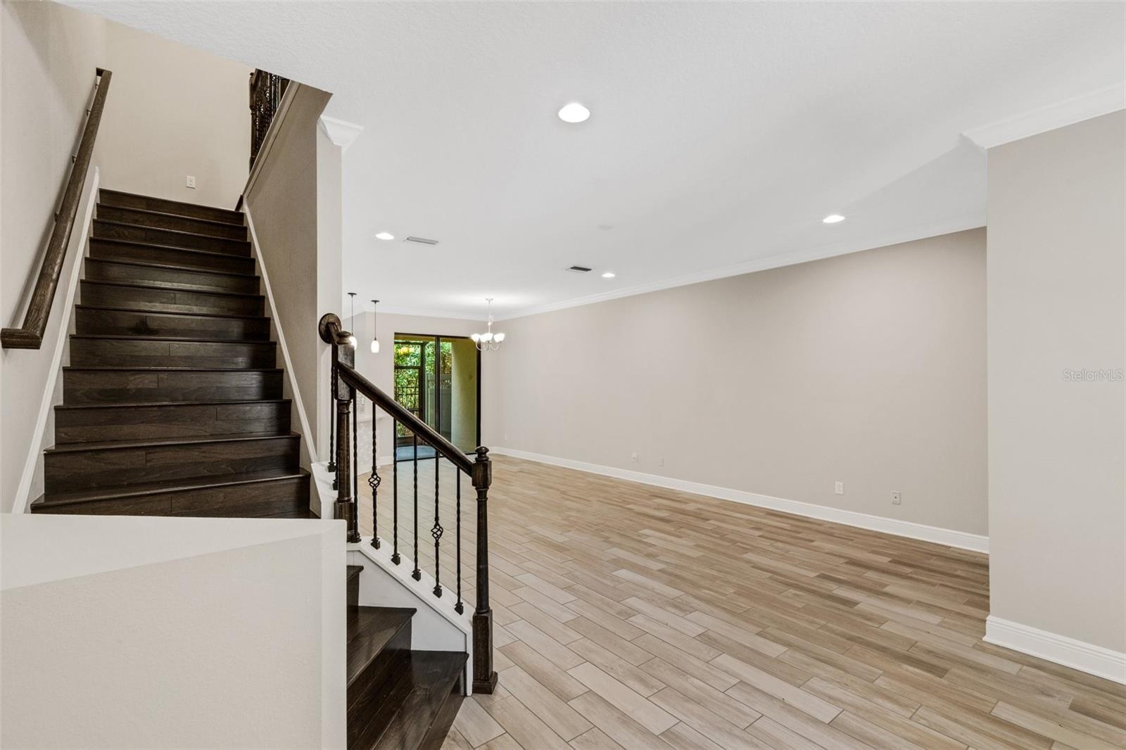 CREEKWOOD TWNHMS - Residential Lease