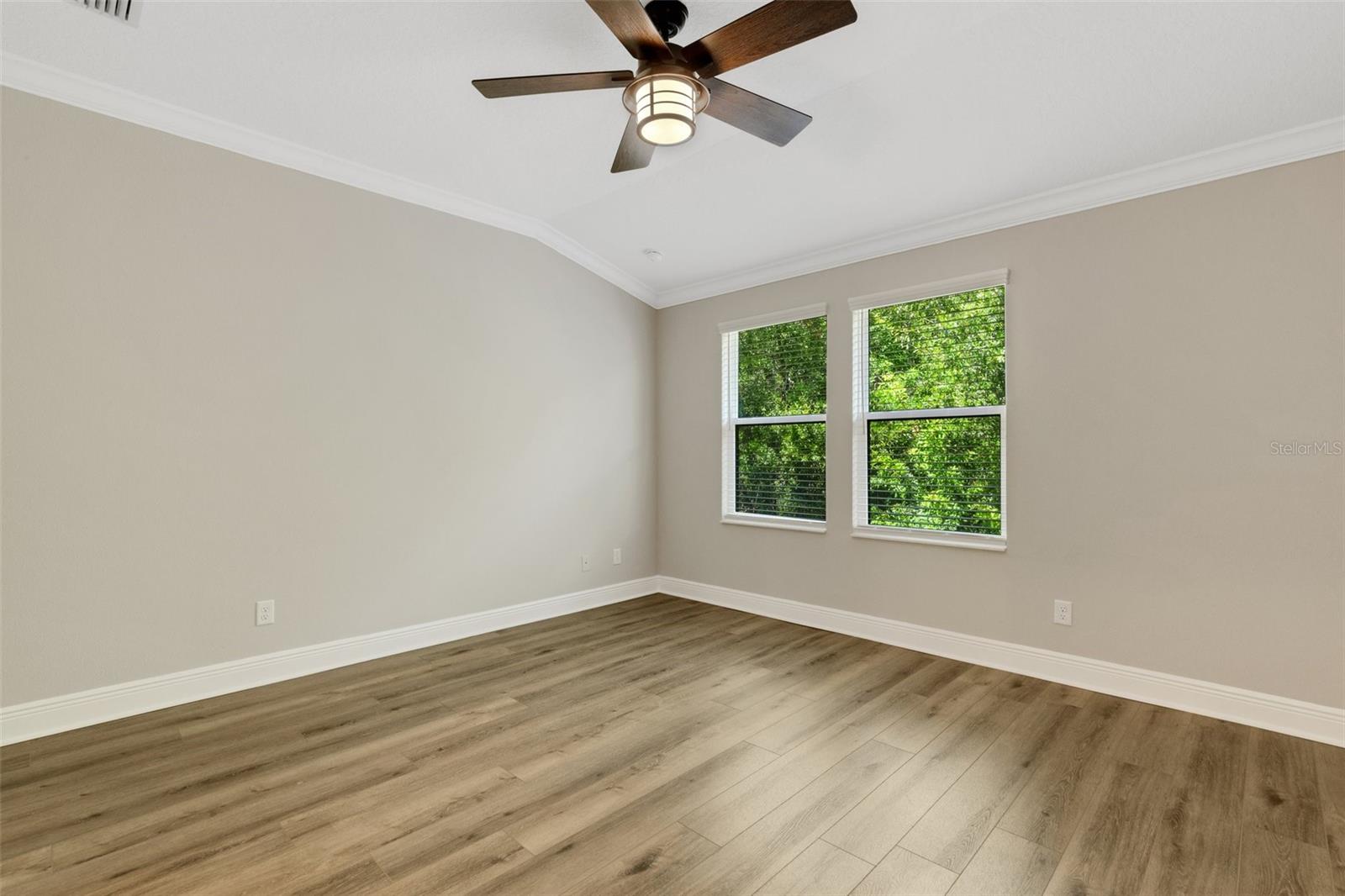 CREEKWOOD TWNHMS - Residential Lease