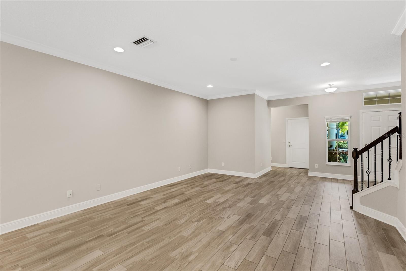 CREEKWOOD TWNHMS - Residential Lease