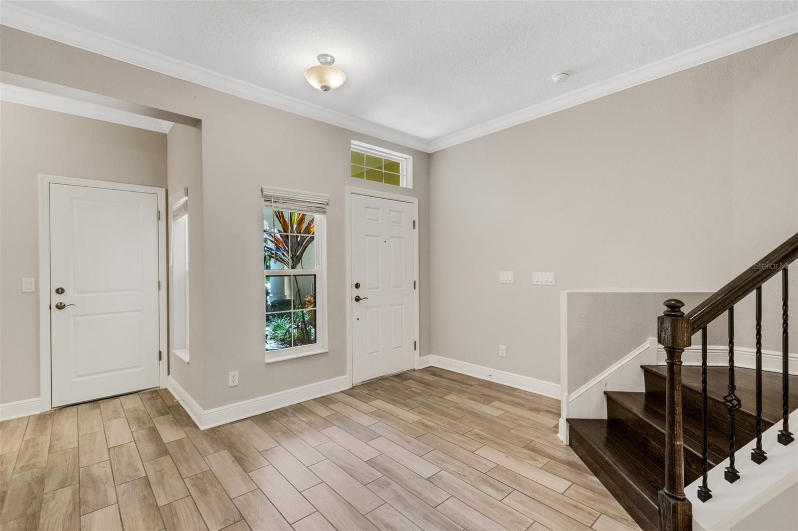 CREEKWOOD TWNHMS - Residential Lease