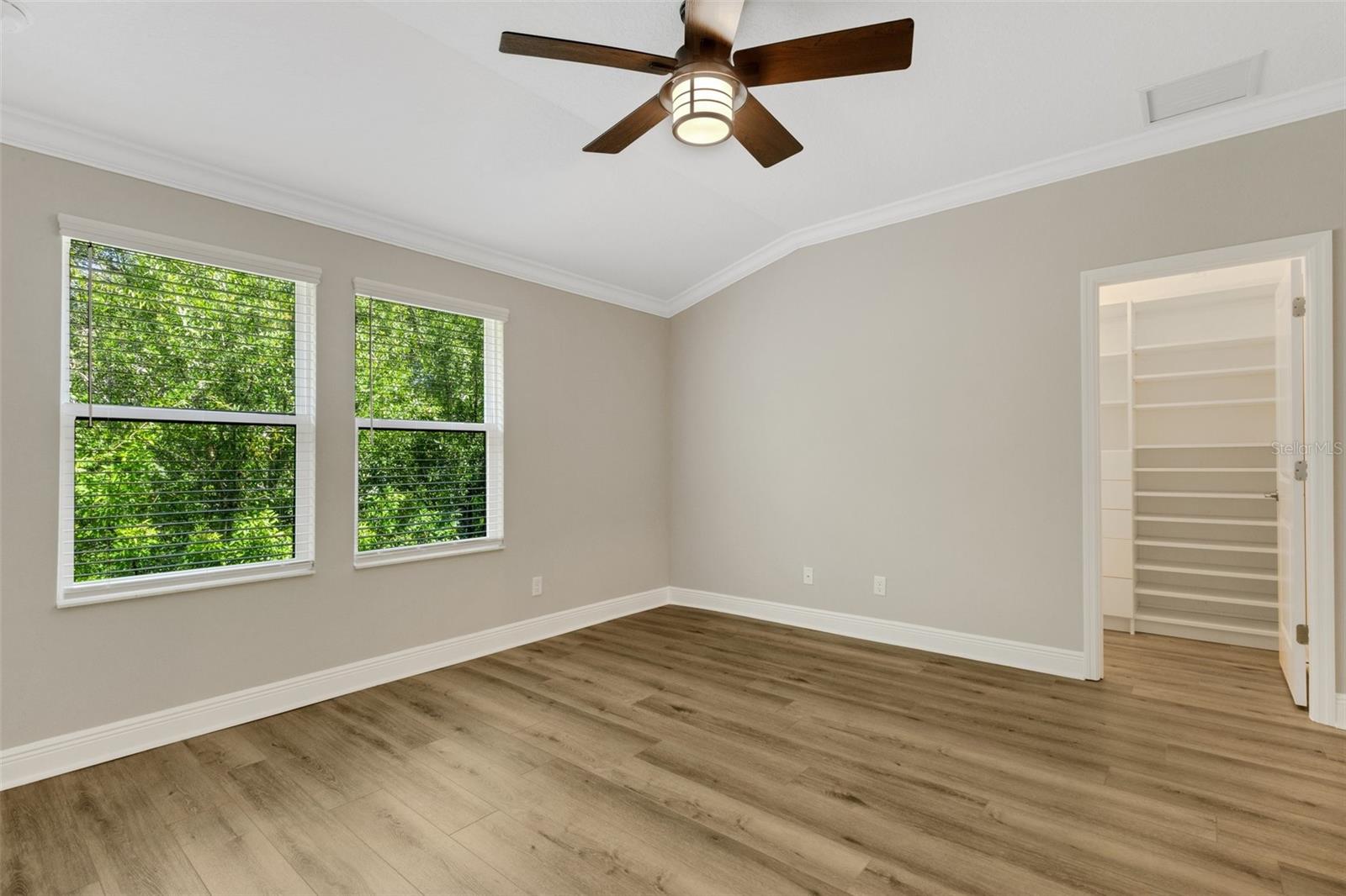 CREEKWOOD TWNHMS - Residential Lease