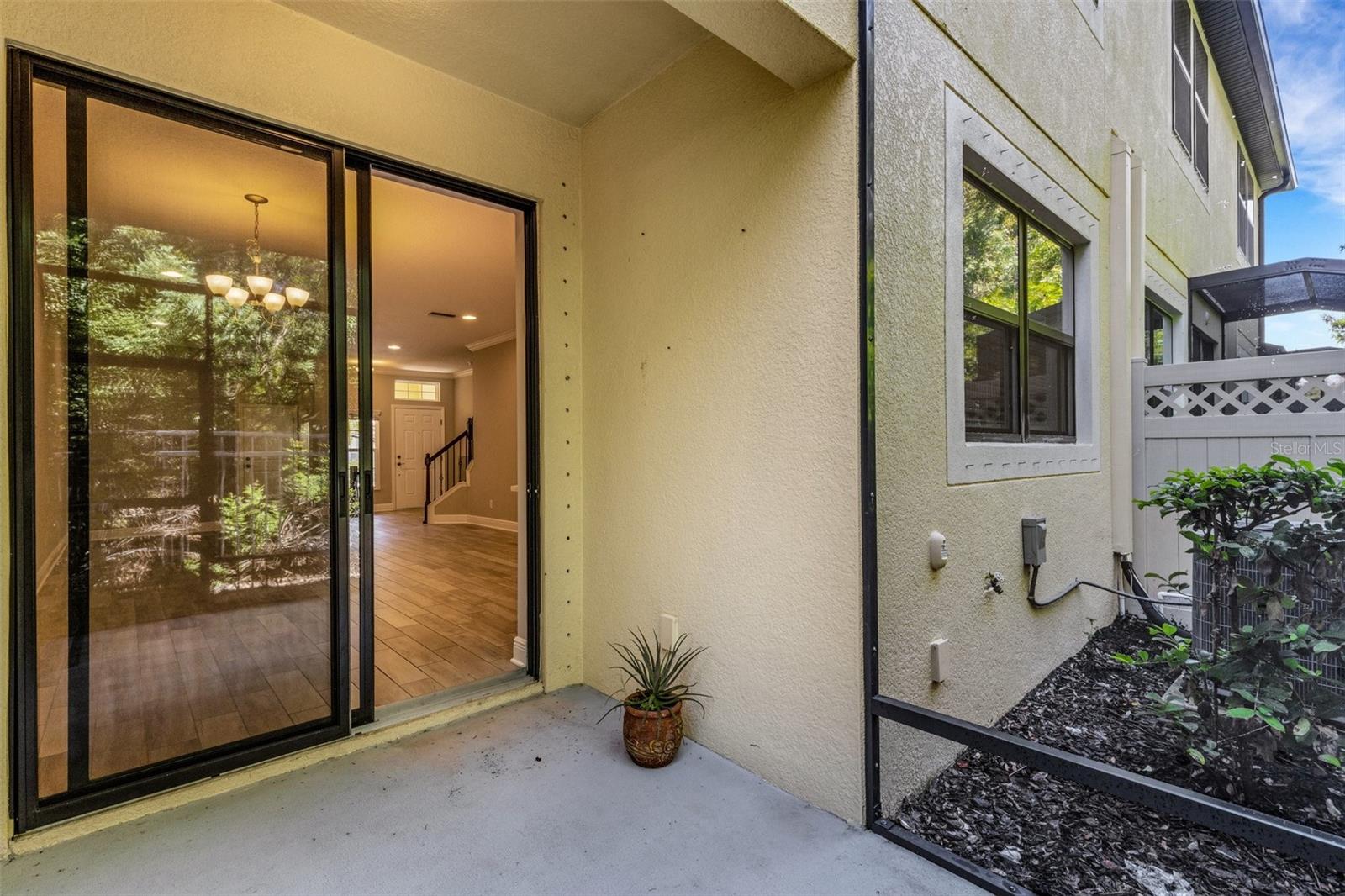 CREEKWOOD TWNHMS - Residential Lease