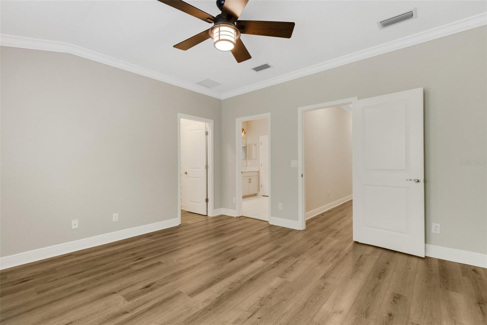 CREEKWOOD TWNHMS - Residential Lease