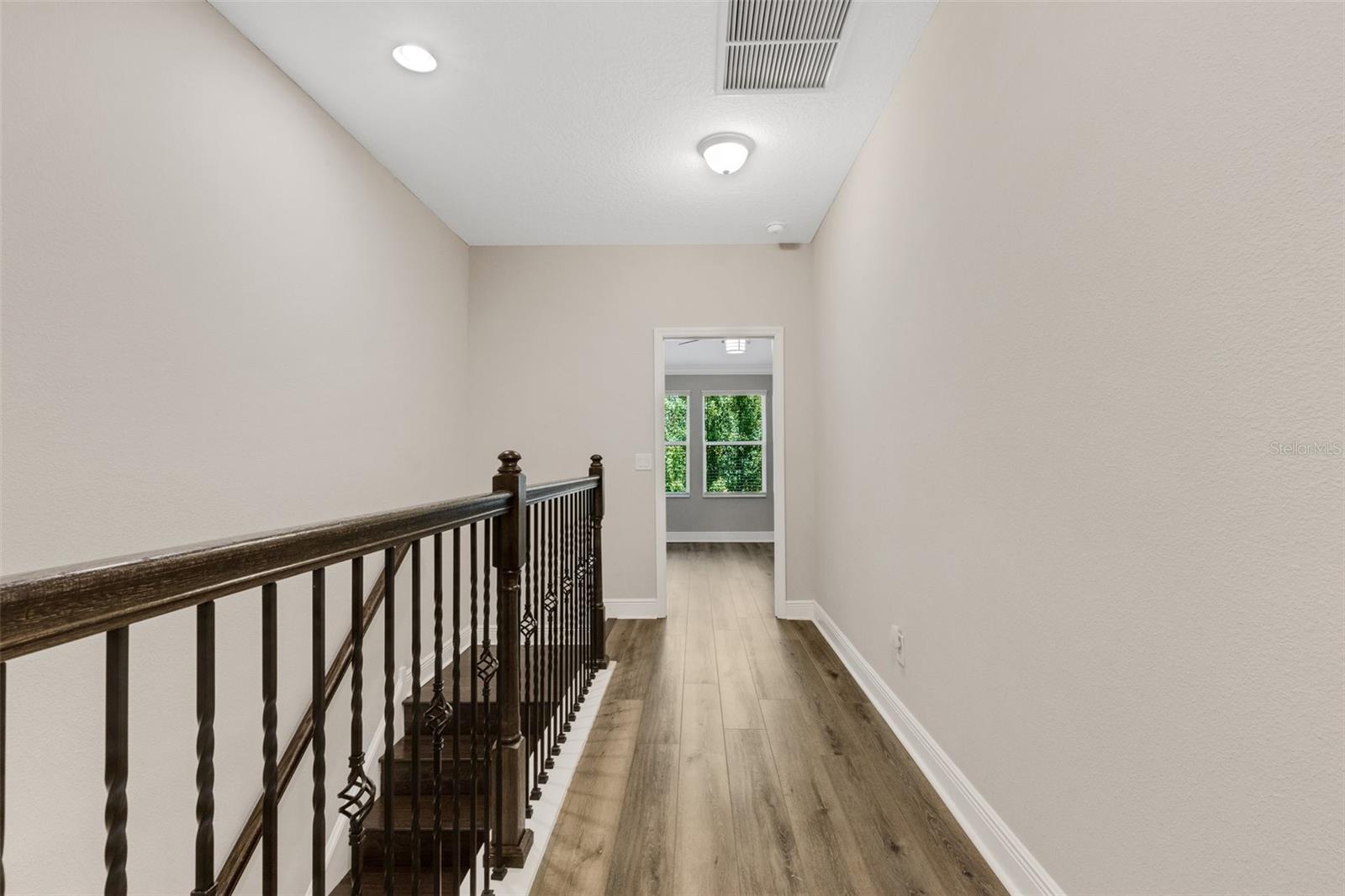 CREEKWOOD TWNHMS - Residential Lease