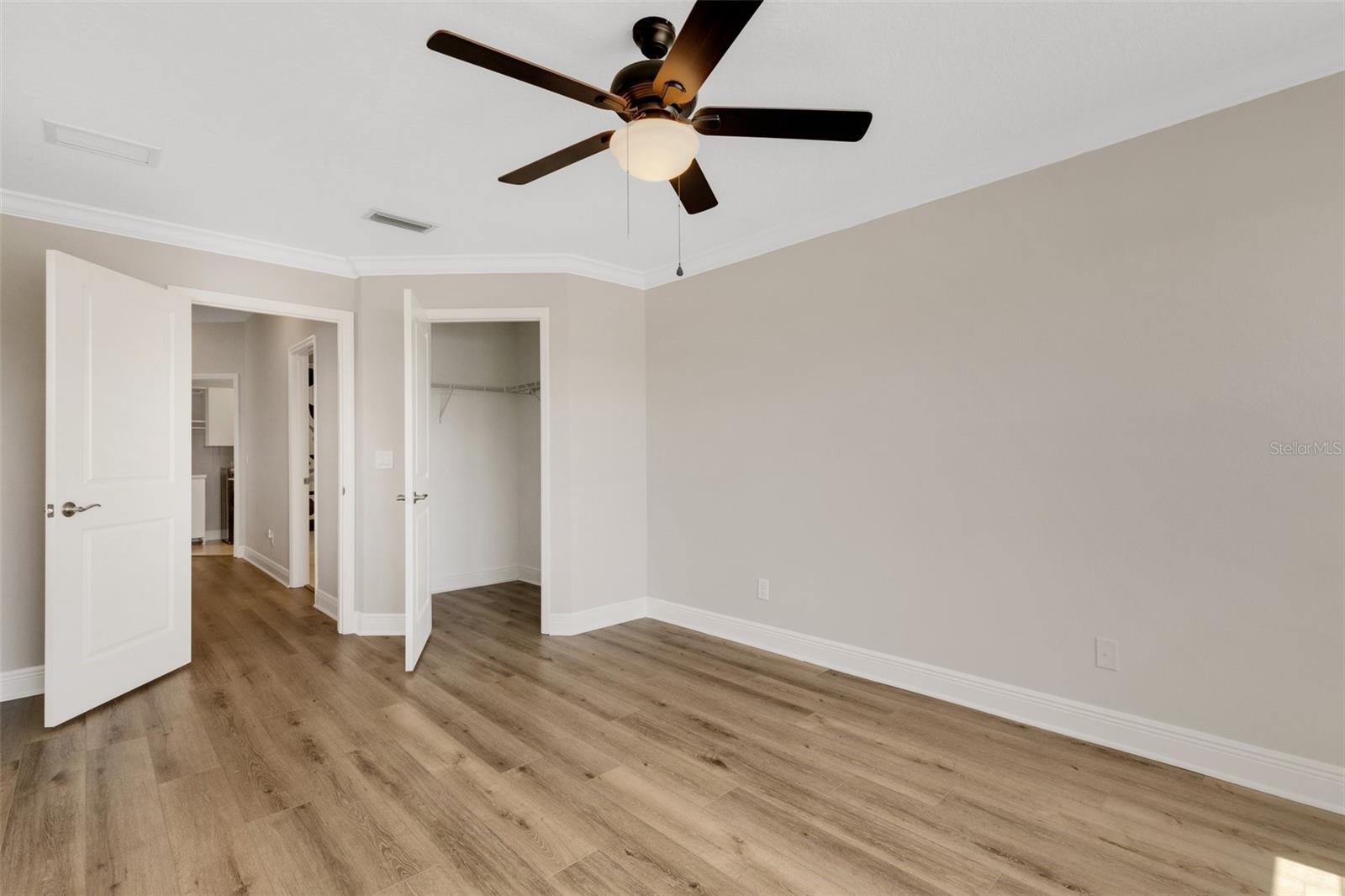 CREEKWOOD TWNHMS - Residential Lease