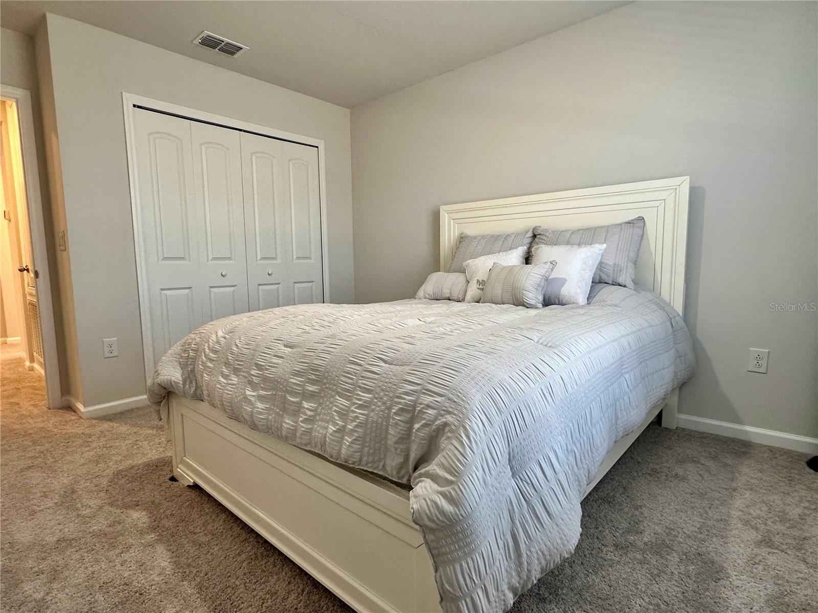 FOREST LAKE PH I - Residential Lease