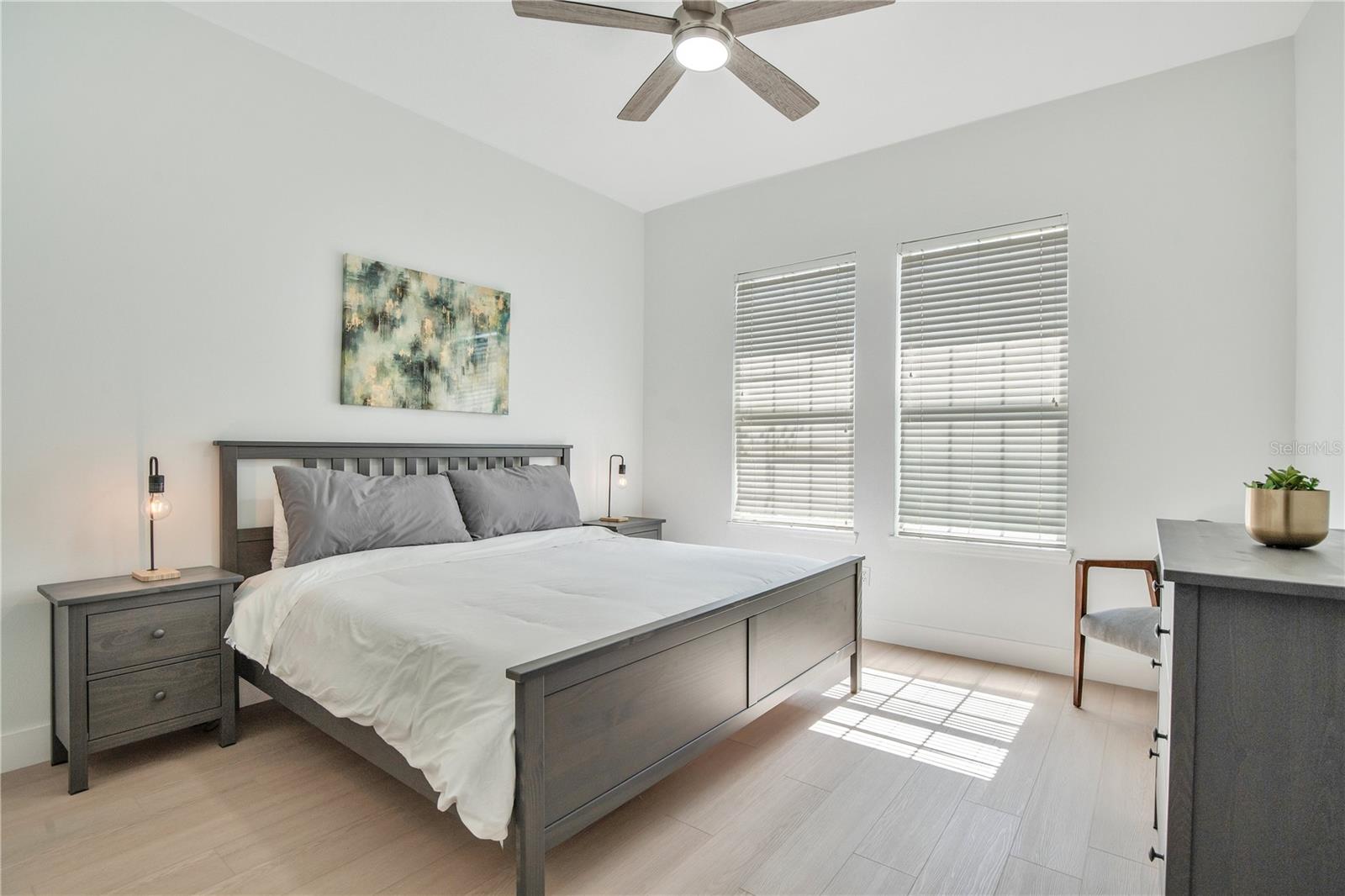 BALDWIN PARKA - Residential Lease