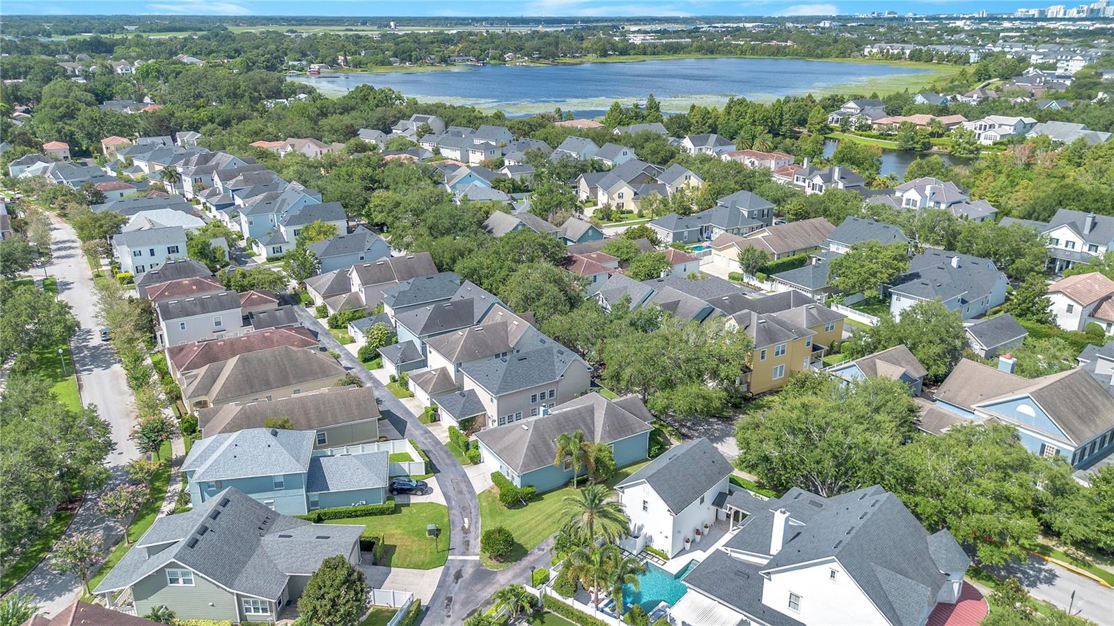 BALDWIN PARKA - Residential Lease