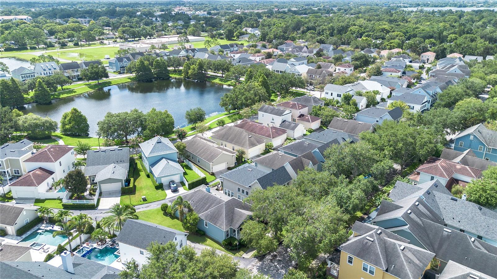 BALDWIN PARKA - Residential Lease