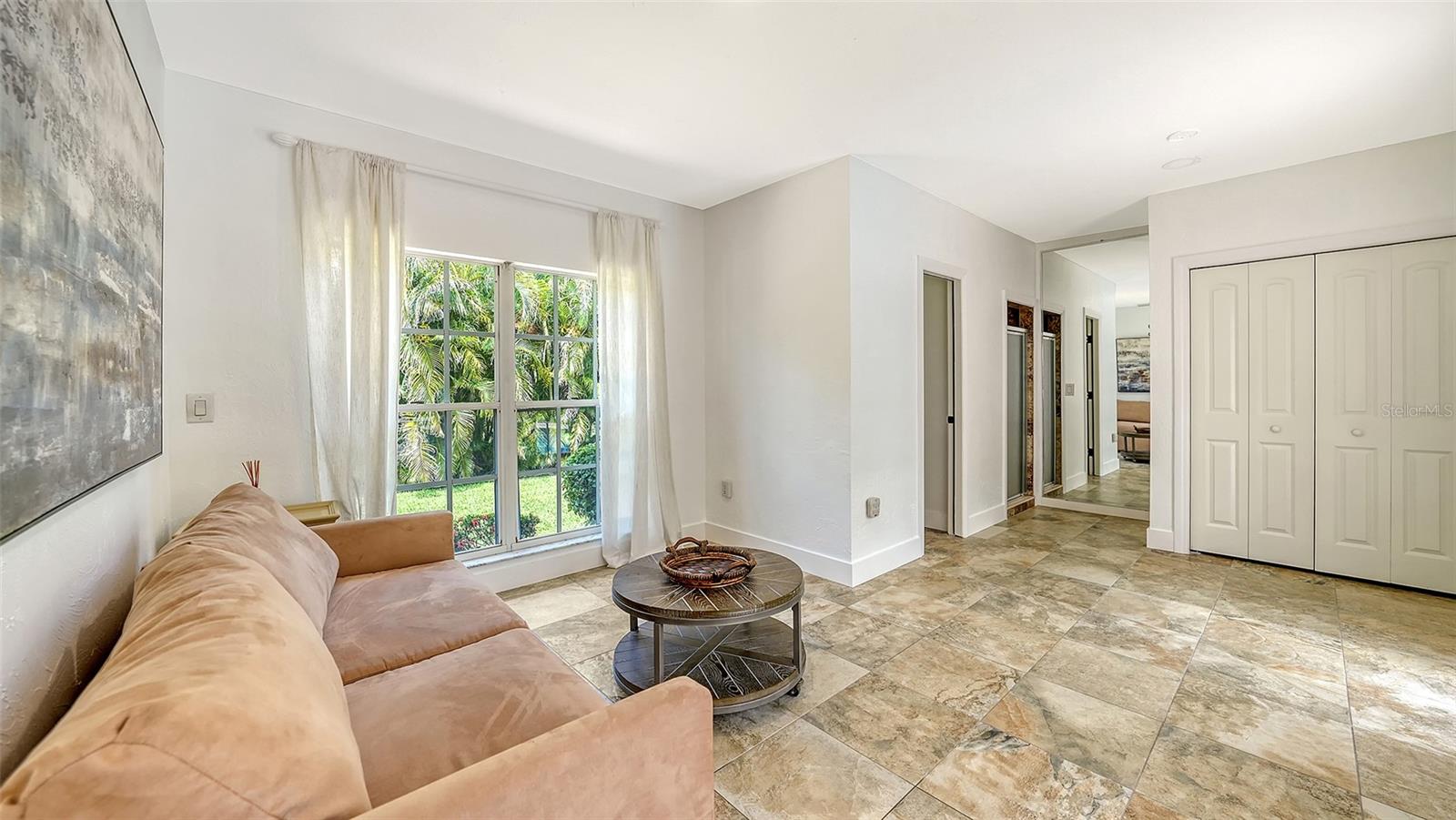 BENEVA OAKS - Residential